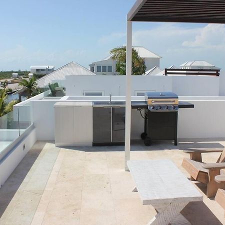 Casa Moderna Fresca And The Poolclub At Mahogany Bay! Villa San Pedro  Exterior photo