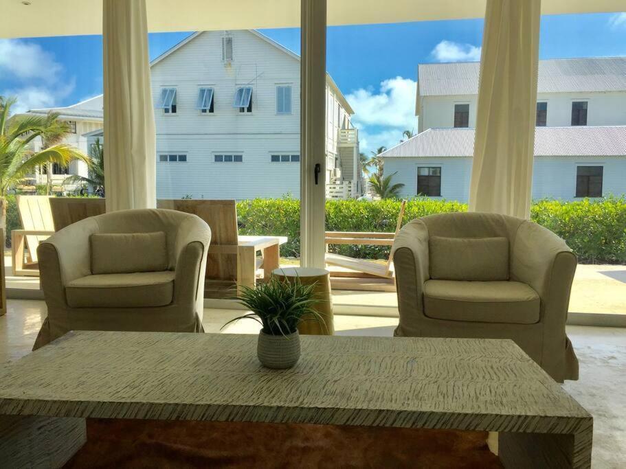 Casa Moderna Fresca And The Poolclub At Mahogany Bay! Villa San Pedro  Exterior photo